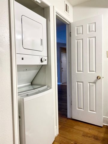 14600 Fonmeadow Drive 907, Houston, TX 77035