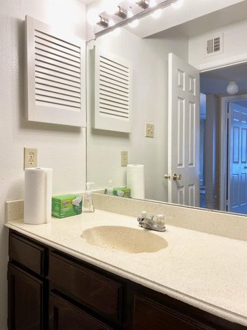 14600 Fonmeadow Drive 907, Houston, TX 77035