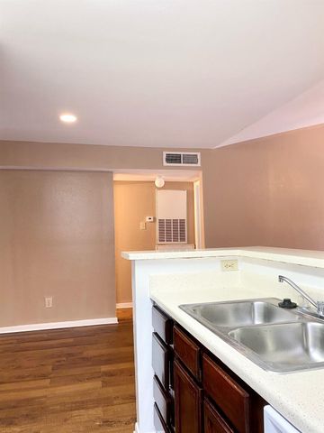 14600 Fonmeadow Drive 907, Houston, TX 77035