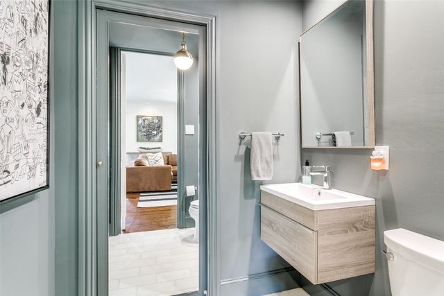 6332 Bandera Avenue D, Dallas, TX 75225