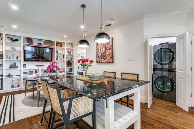 6332 Bandera Avenue D, Dallas, TX 75225