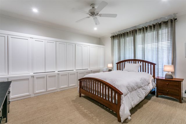 6332 Bandera Avenue D, Dallas, TX 75225