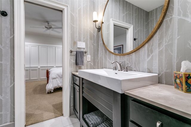 6332 Bandera Avenue D, Dallas, TX 75225