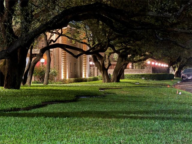 6332 Bandera Avenue D, Dallas, TX 75225