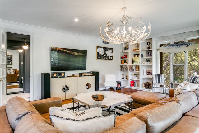 6332 Bandera Avenue D, Dallas, TX 75225