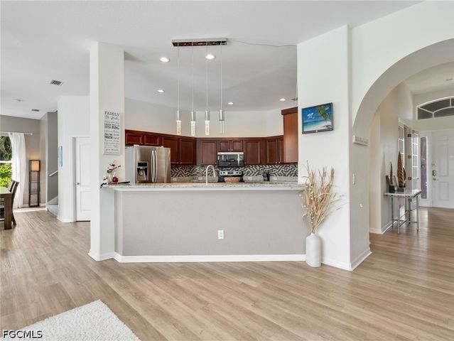 2301 SW 21st AVE, Cape Coral, FL 33991