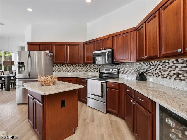 2301 SW 21st AVE, Cape Coral, FL 33991