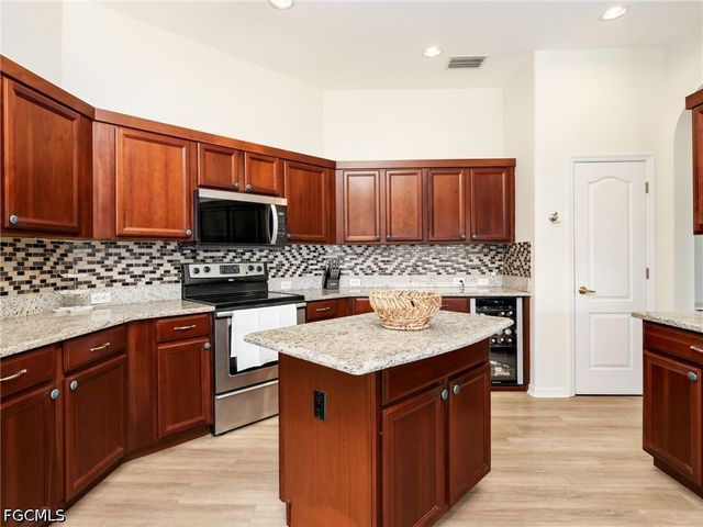 2301 SW 21st AVE, Cape Coral, FL 33991