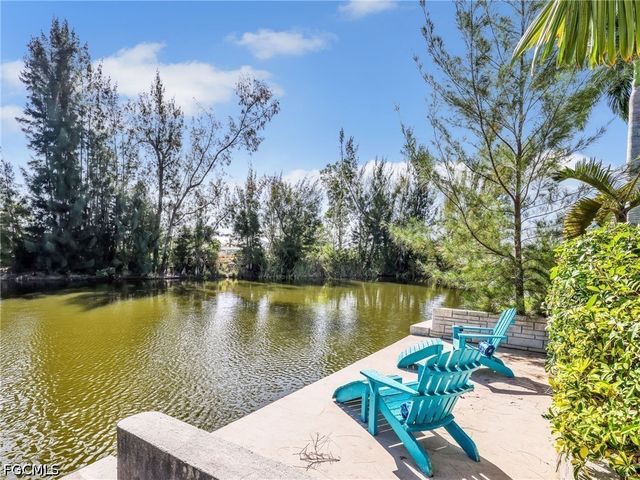 2301 SW 21st AVE, Cape Coral, FL 33991