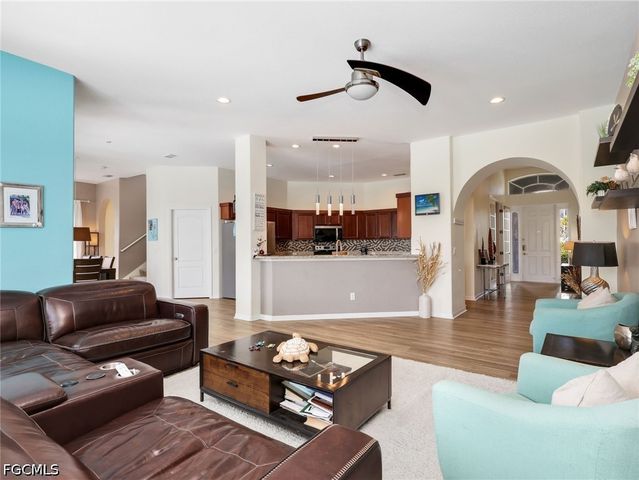 2301 SW 21st AVE, Cape Coral, FL 33991