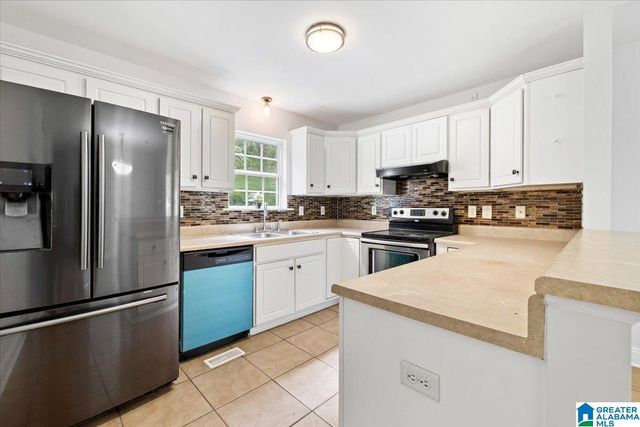 5741 RED HOLLOW ROAD, Birmingham, AL 35215