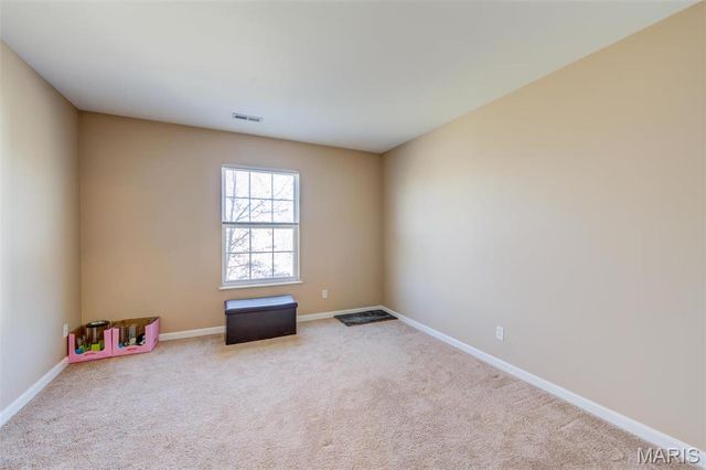 480 Benton Drive L, St Peters, MO 63376