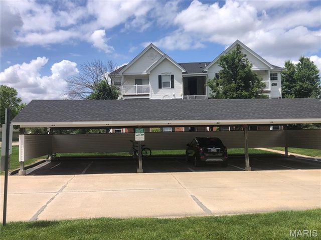 480 Benton Drive L, St Peters, MO 63376