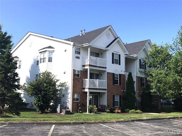 480 Benton Drive L, St Peters, MO 63376