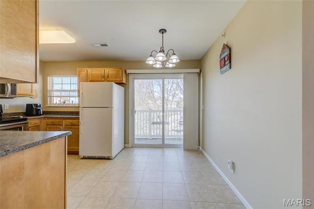 480 Benton Drive L, St Peters, MO 63376
