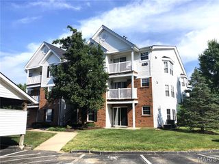 480 Benton Drive L, St Peters, MO 63376