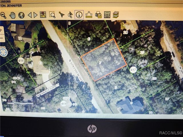 8841 N Golfview Drive, Citrus Springs, FL 34434
