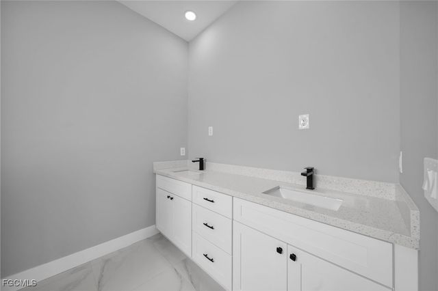 1225 NE 5th PL, Cape Coral, FL 33909