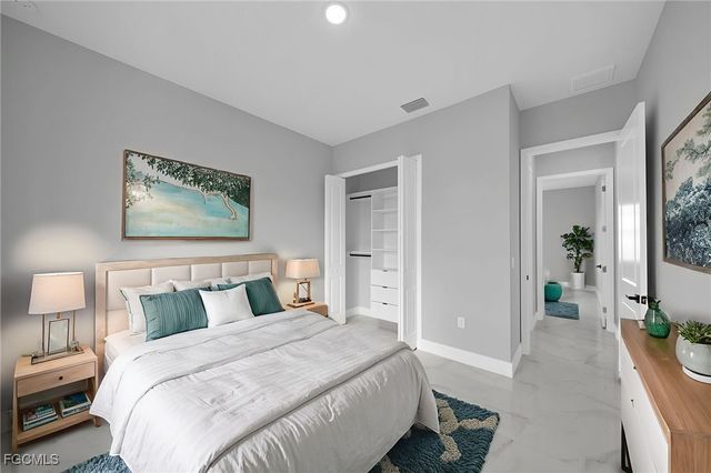 1225 NE 5th PL, Cape Coral, FL 33909