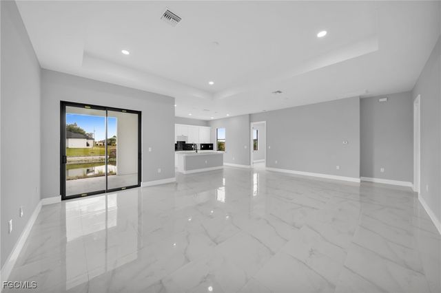 1225 NE 5th PL, Cape Coral, FL 33909