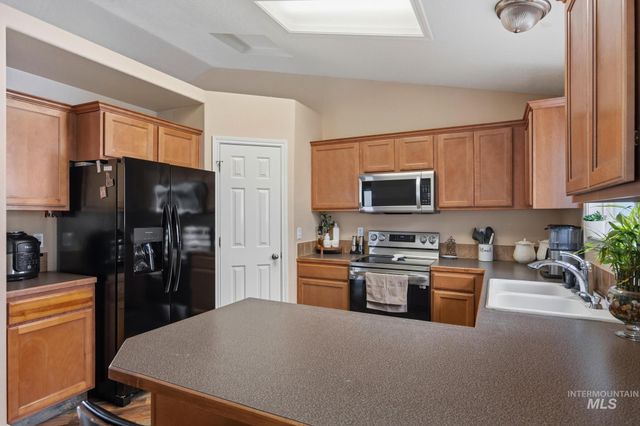 10922 Cocoon St, Nampa, ID 83687