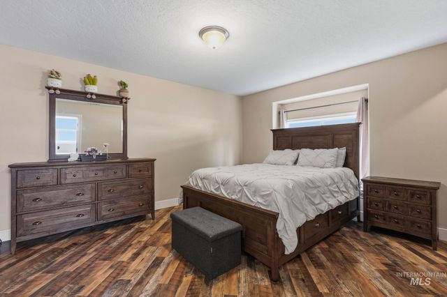 10922 Cocoon St, Nampa, ID 83687