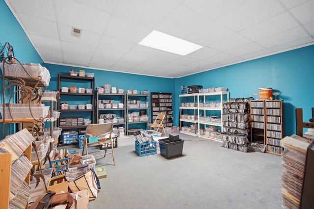 24 Bay Pointe Drive, Bloomington, IL 61704