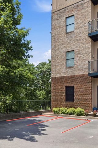 2201 8th Ave S Apt 101, Nashville, TN 37204