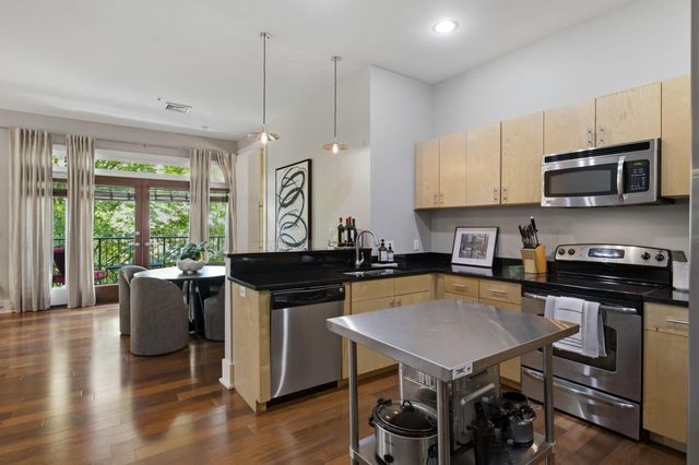 2201 8th Ave S Apt 101, Nashville, TN 37204