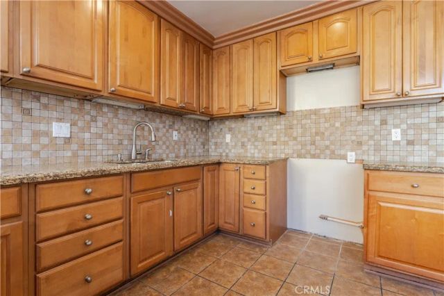 8855 Tyrone Avenue, Panorama City, CA 91402