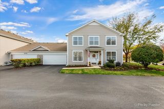 193 W Park Avenue A, Sugar Grove, IL 60554