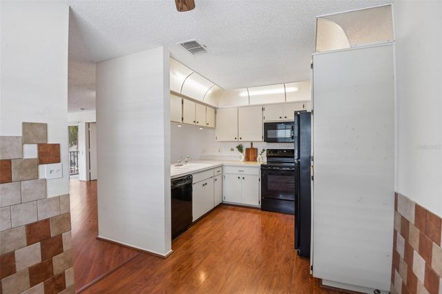 7713 HILLSIDE COURT 204, Hudson, FL 34667