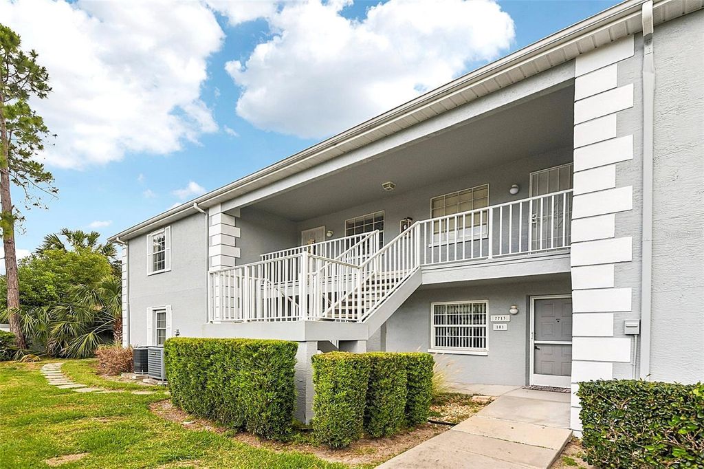 7713 HILLSIDE COURT 204, Hudson, FL 34667
