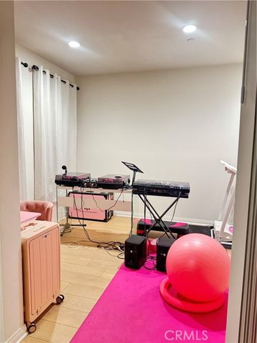 6970 Crimson, Buena Park, CA 90621