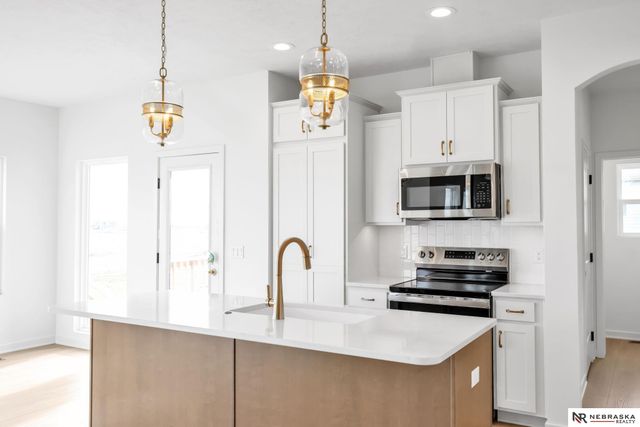 4409 S 212th Street, Elkhorn, NE 68022