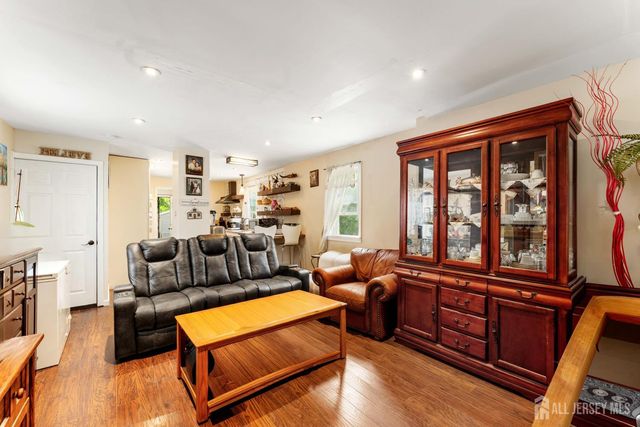 27 Division Street, South River, NJ 08882