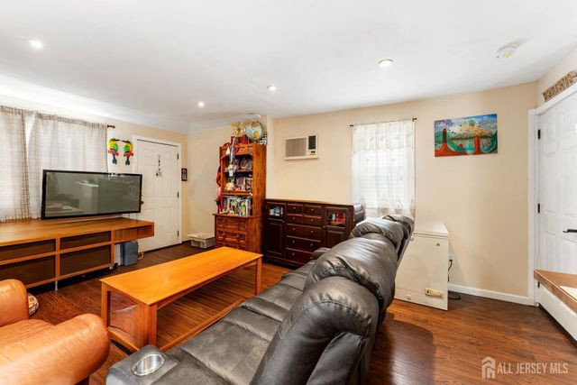 27 Division Street, South River, NJ 08882