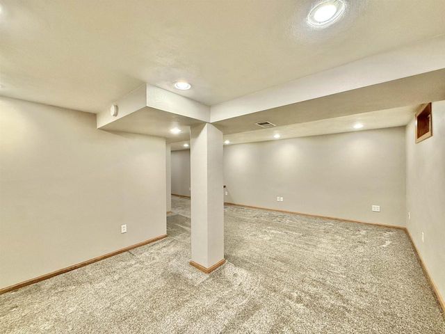 2525 Mt Vernon Avenue, Janesville, WI 53545