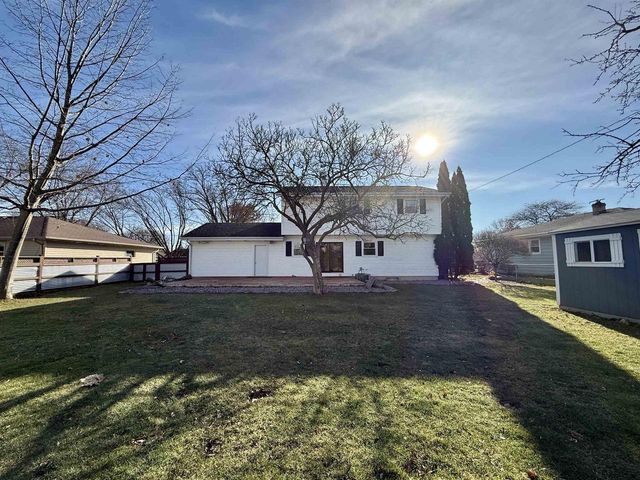 2525 Mt Vernon Avenue, Janesville, WI 53545