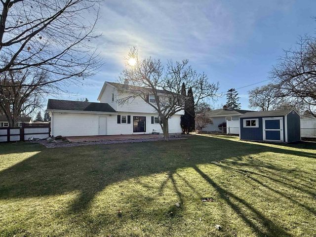 2525 Mt Vernon Avenue, Janesville, WI 53545