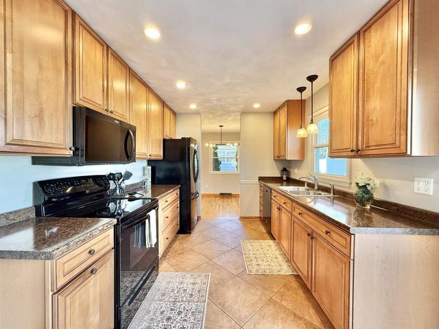 2525 Mt Vernon Avenue, Janesville, WI 53545