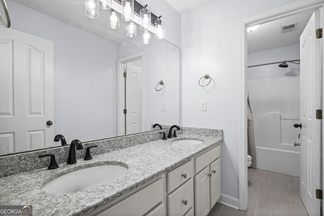 1304 Buttermilk Ln, Griffin, GA 30224