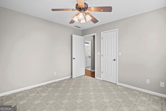 1304 Buttermilk Ln, Griffin, GA 30224