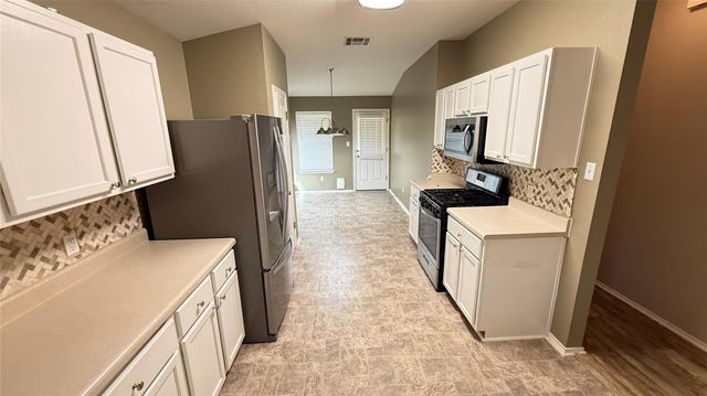 317 McCarthur DR, Leander, TX 78641