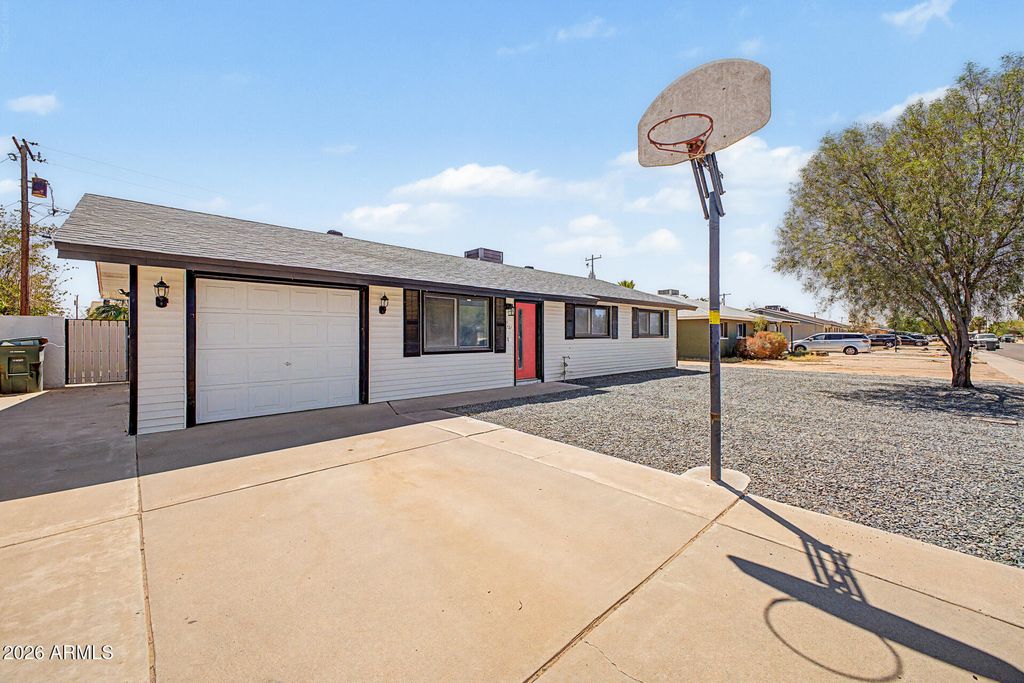 731 E MANOR Drive, Casa Grande, AZ 85122 — photo 3