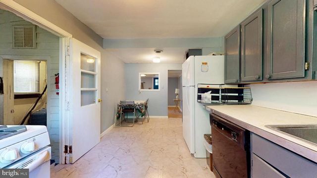 5655 WHITE HORSE PIKE, Egg Harbor City, NJ 08215
