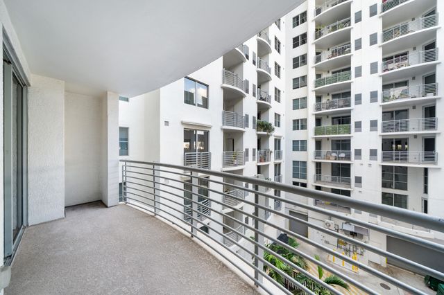 1830 Radius Drive 405, Hollywood, FL 33020