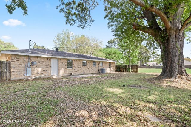 112 Summit Drive, Lafayette, LA 70507