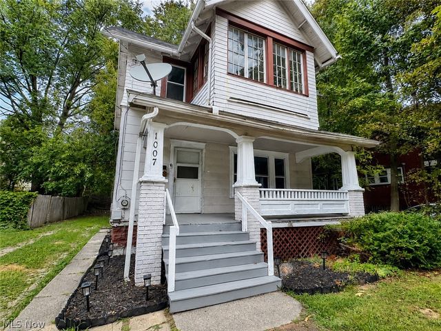 1007 Delia Avenue, Akron, OH 44320