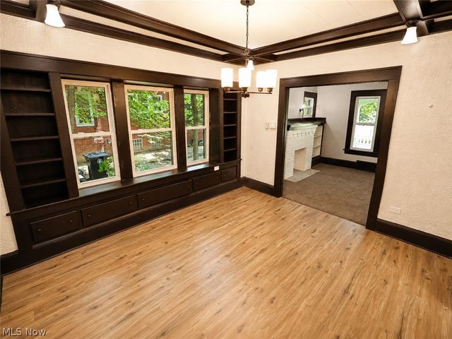 1007 Delia Avenue, Akron, OH 44320